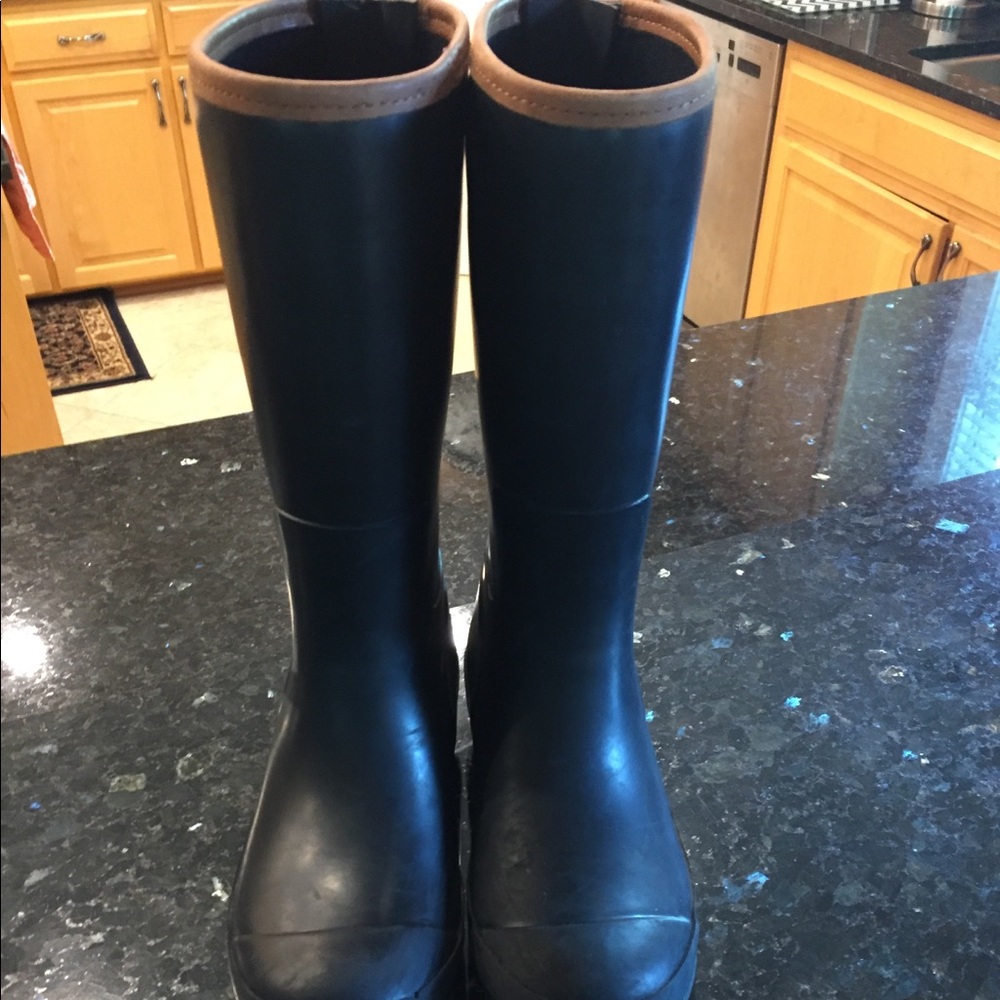 Sperry rain boots